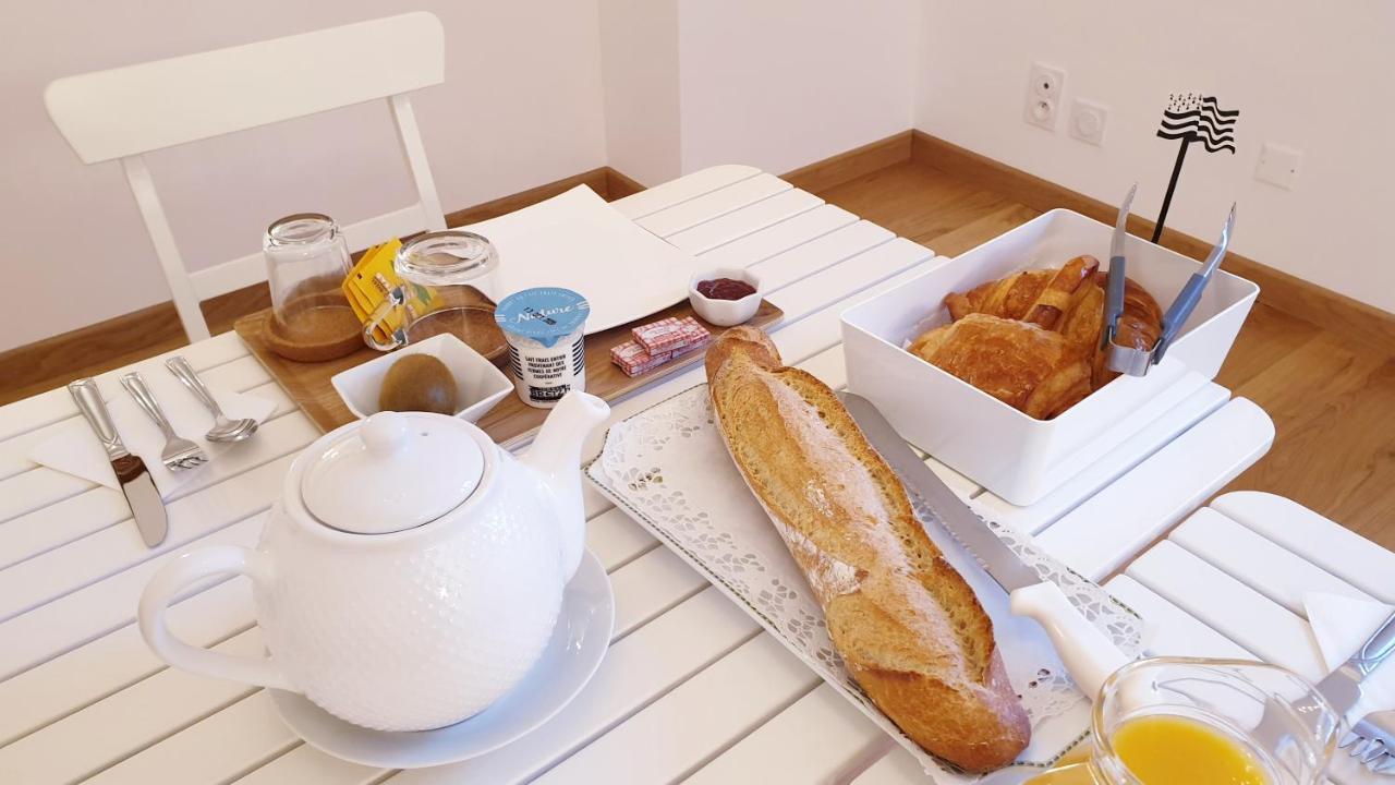 Crown Roads Bed & Breakfast Le Faouët Eksteriør bilde