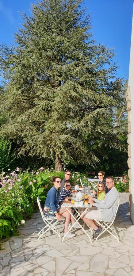 Crown Roads Bed & Breakfast Le Faouët Eksteriør bilde