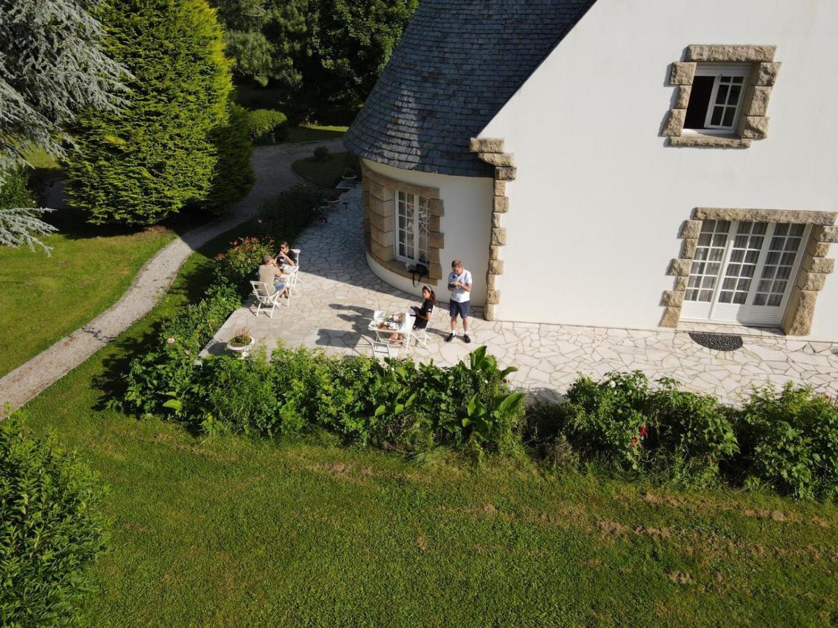 Crown Roads Bed & Breakfast Le Faouët Eksteriør bilde